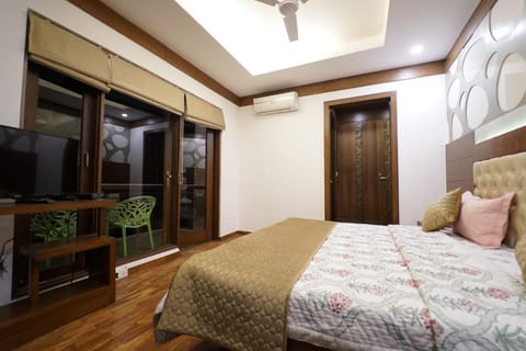 Redhomex the Ridge Villa in Uttarakhand