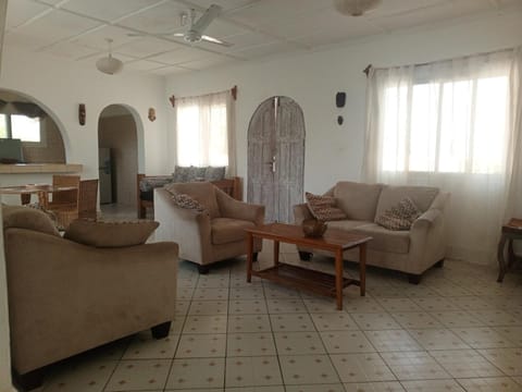 Golden villa Apartment in Malindi