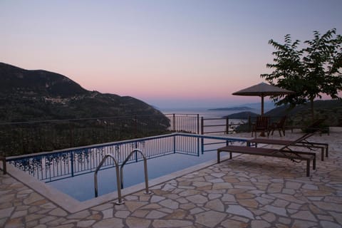 Pool view, Sea view