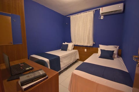 Bed, Photo of the whole room, Bedroom, air conditioner