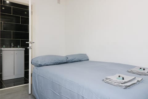 Studio Flat in Shirley Centre Apartment in Southampton