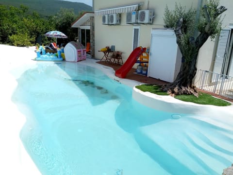 Suntime Villa 7 House in Kotor Municipality