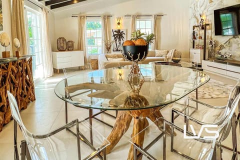 Villa Coby - Exclusive Antigua Retreat in Jolly Harbour Villa in Saint Mary, Antigua and Barbuda