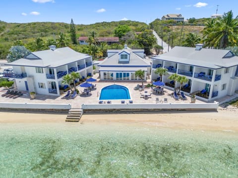 Property building, Bird's eye view, Pool view, sunbed