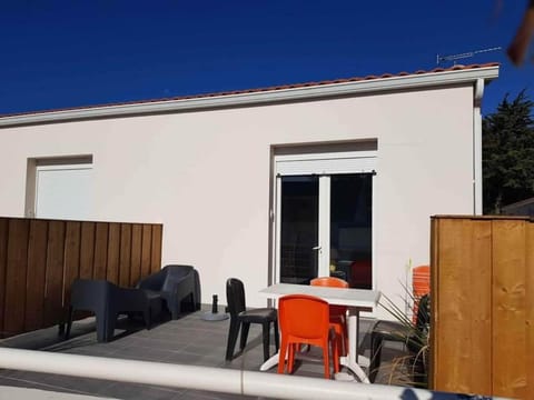 Apartment in residence with swimming pool and beach 200m away Apartment in Saint-Jean-de-Monts