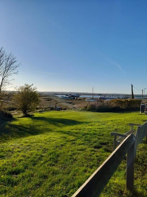 Mersea Island Cottage House in Mersea Island