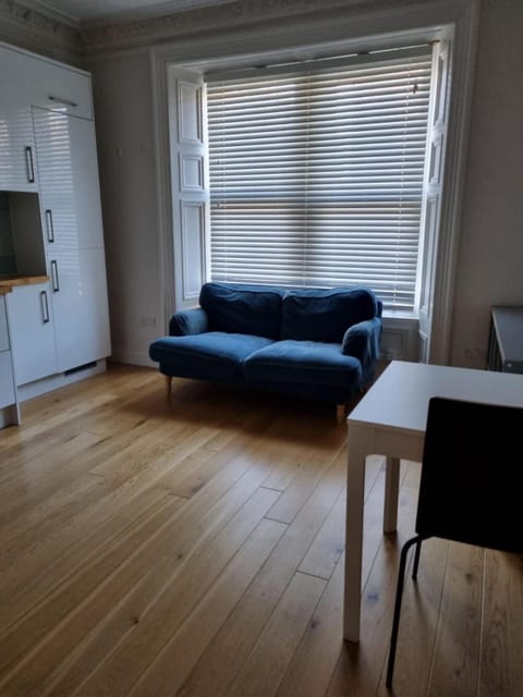 Ground Floor Studio Flat Apartment in Dundee