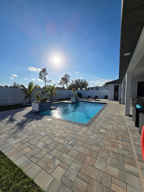 Patio, Balcony/Terrace, Balcony/Terrace, Swimming pool