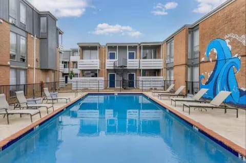 Humble Apartment in Houston Getaway Prime Bay Area Location Apartment in Nassau Bay