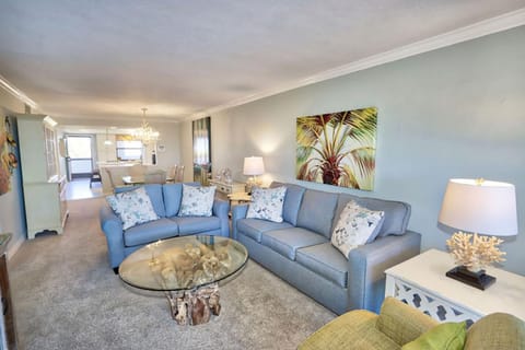 Gorgeous Penthouse Condo at Pointe Santo Sanibel House in Sanibel Island