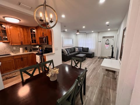 Living room, Dining area