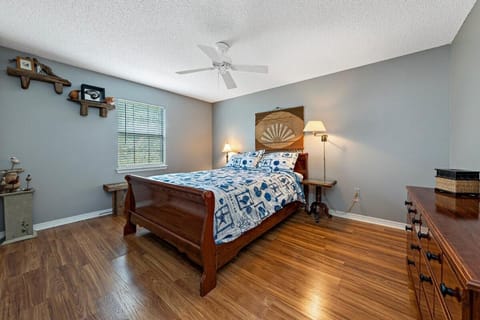 4-br house-WiFi-Pet-friendly House in Gulf Shores