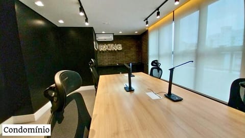 Meeting/conference room