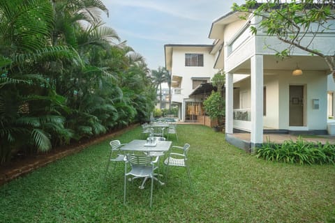 Garden, Dining area