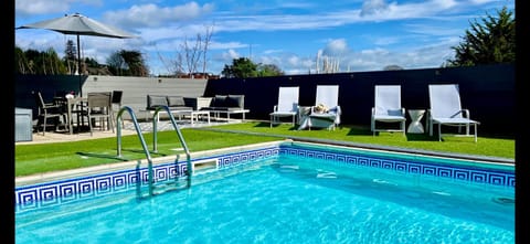 Day, Pool view, Swimming pool, sunbed