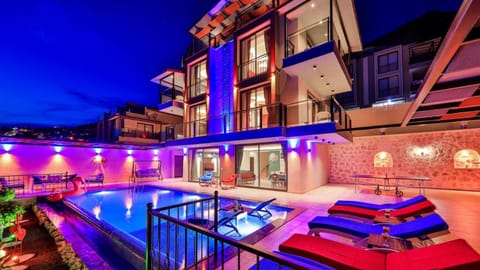 Property building, Patio, Night, Other, Pool view, Swimming pool, sunbed