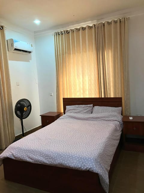 One Bed & Parlour with Wi-Fi, Netflix, Playstation 4 Apartment in Abuja