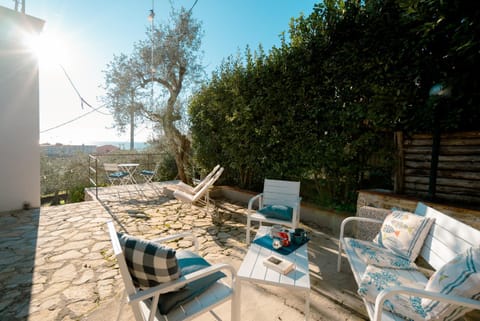 Patio, View (from property/room), Garden view, sunbed