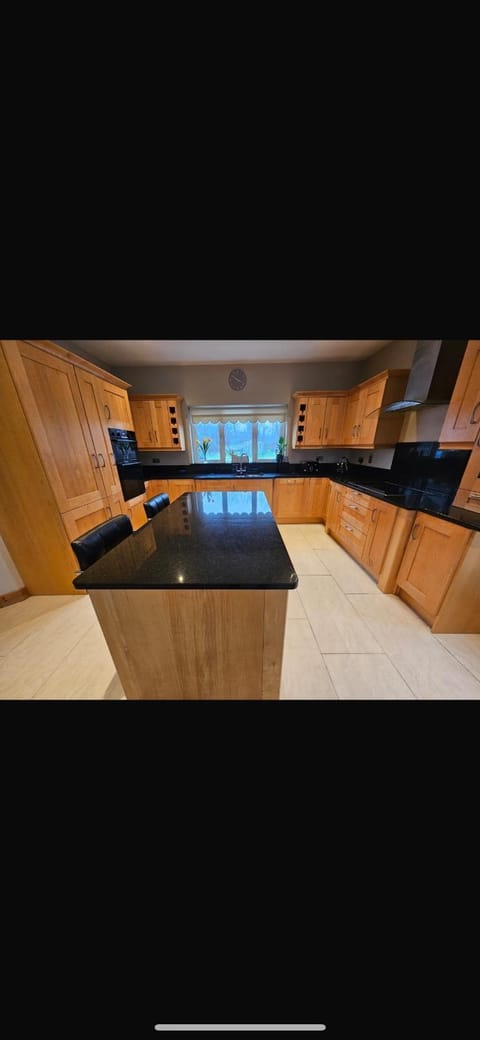 Luxury Carrick on Shannon 4 Bed Bungalow House in Leitrim, Co. Leitrim, Ireland