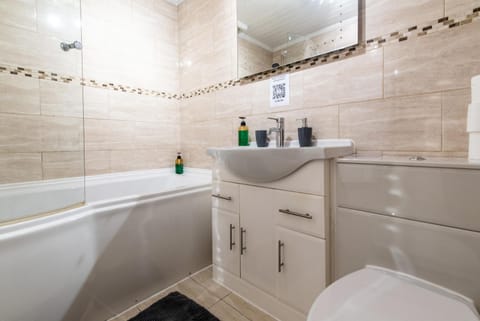 Shower, Toilet, Bathroom, Bath