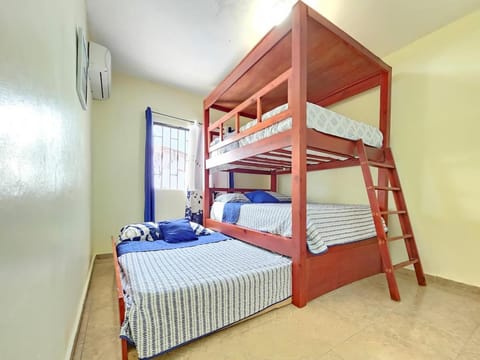 Bed, Bedroom, bunk bed