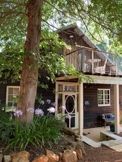 Oak Tree Barn Bridgetown Chalet in Bridgetown