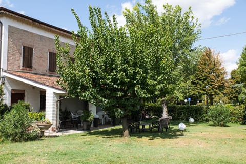 Country Resort Modena Bed and Breakfast in Modena