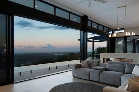 Patio, Natural landscape, View (from property/room), Balcony/Terrace, Living room, Seating area, City view, Pool view, Sea view, Swimming pool