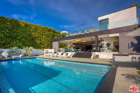 Contemporary Dream Villa Villa in Beverly Hills