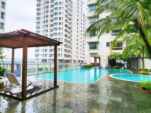 Property building, Swimming pool, Swimming pool