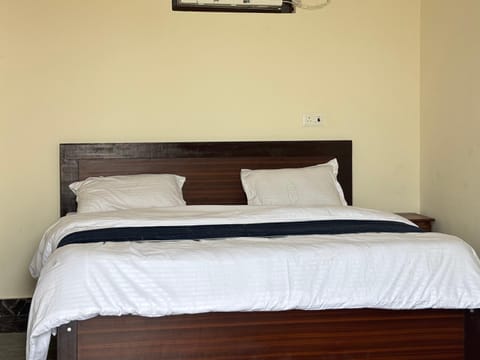 Al aarzoo farmhouse Farm Stay in Gurugram