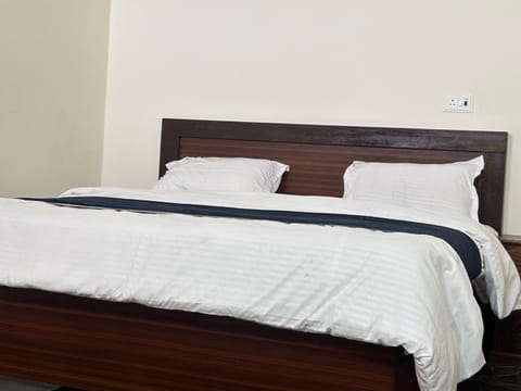 Al aarzoo farmhouse Farm Stay in Gurugram