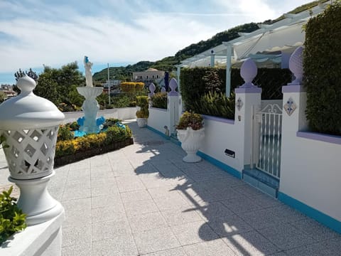 Villa Lesto Holiday Home - Ischia Apartments Apartment in Ischia