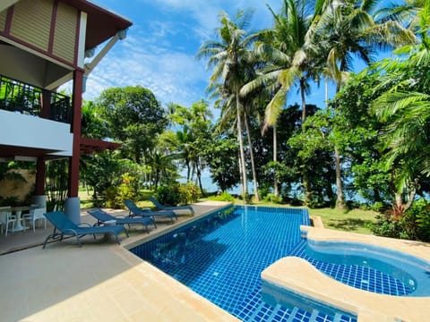 Amatapura Beachfront Villa 15, SHA Certified Villa in Krabi Changwat