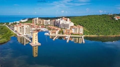 Deluxe Apartment Sea and Marina View Apartment in Sint Maarten