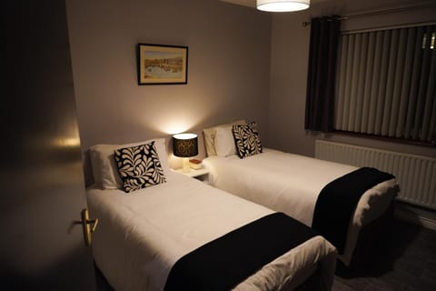 Caman Comfort, Ballycastle House in Ballycastle