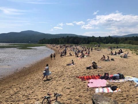 5 Chambres et 3 salles de bain avec Spa, vue, foyer et plus Chalet in Baie-Saint-Paul