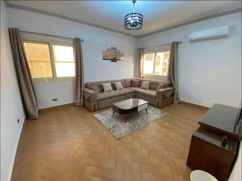 Feel like home brand NEW 3BD residence in family house Apartment in New Cairo City