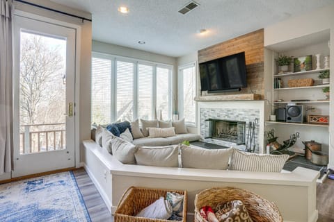 Modern Townhome at Wintergreen Resort House in Nelson County