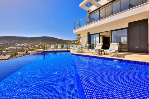 Day, Pool view, Swimming pool, Swimming pool, sunbed