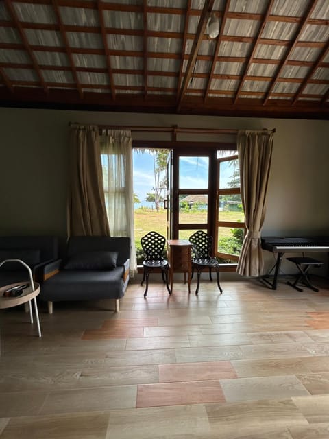 View (from property/room), Living room, Seating area