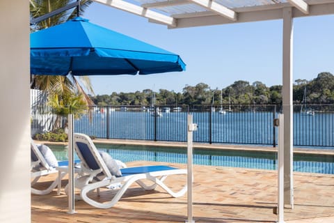 Riverfront With Jetty, Ideal For Families House in Noosa Heads