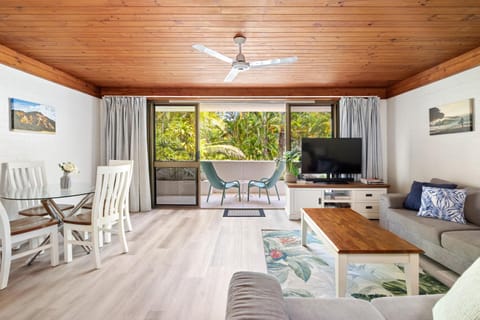 Tea Trees Apartment 6, Little Cove Casa in Noosa Heads