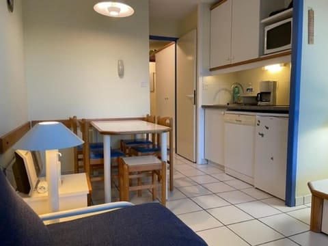 Appartement T2 pour 4 pers., entre plage et thalasso - FR-1-775-7 Apartment in Arzon
