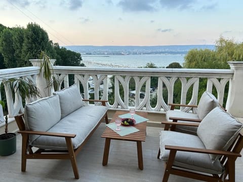 View (from property/room), Balcony/Terrace, Sea view