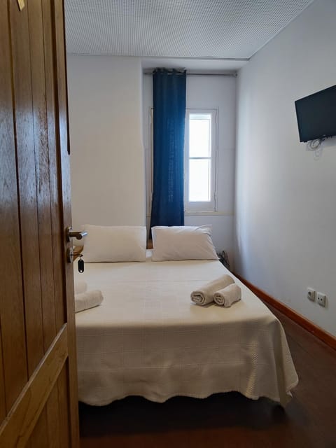 Guest House Rooms in Bairro Alto Bed and Breakfast in Lisbon