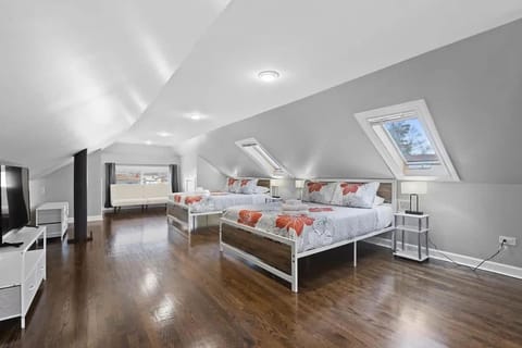 Morton Grove w Game Room & Huge Yard House in Skokie