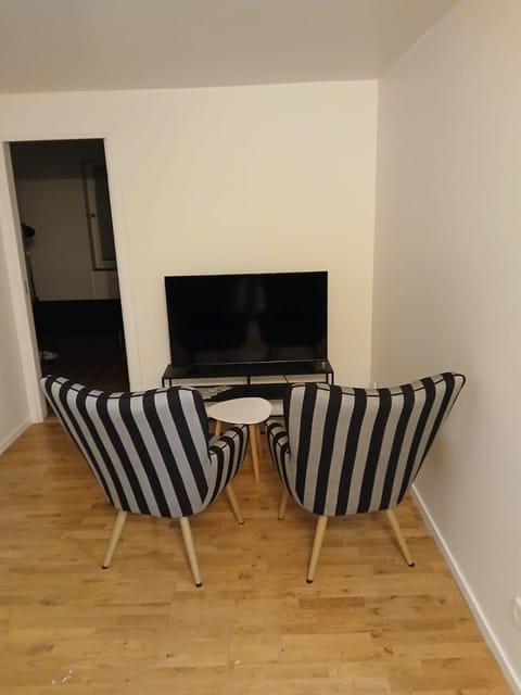 8 Sovrum med 10 bäddar 11 rum och 3 kök Apartment in Kalmar County, Sweden