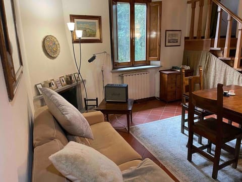 Apartment with pool and park near Florence Apartment in San Casciano Val Pesa