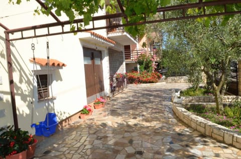 Apartments Ruža Apartment in Istria County